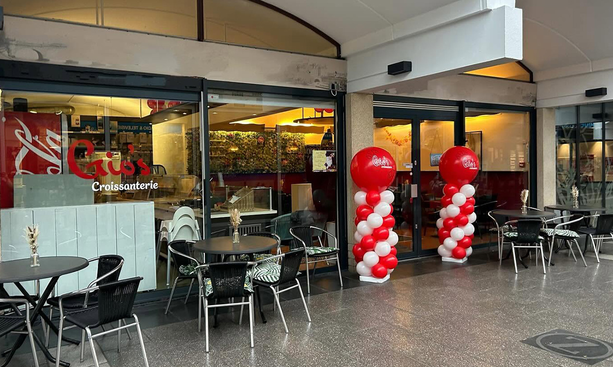Gio's Croissanterie in Winkelcentrum Zuidpolder